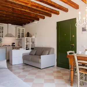 https://casa-vacanze-venezia-cest-la-vie.hotelinveneto.com
